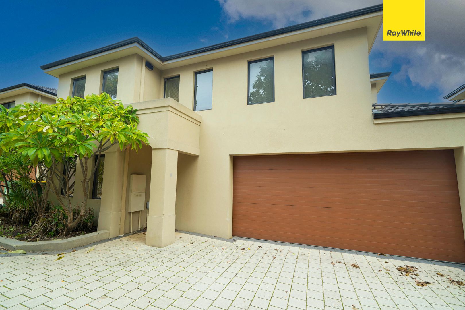 2/11 Salisbury Road, Rivervale WA 6103, Image 1