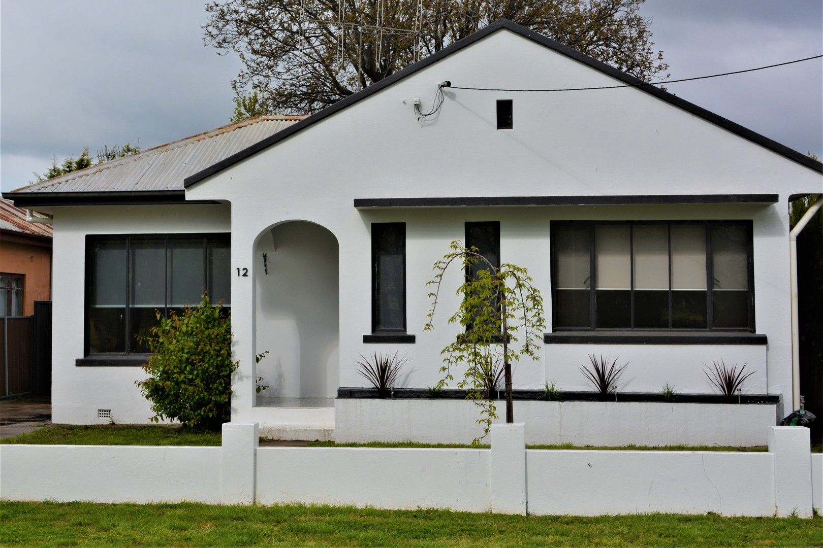 4 bedrooms House in 12 Kefford Street BATHURST NSW, 2795