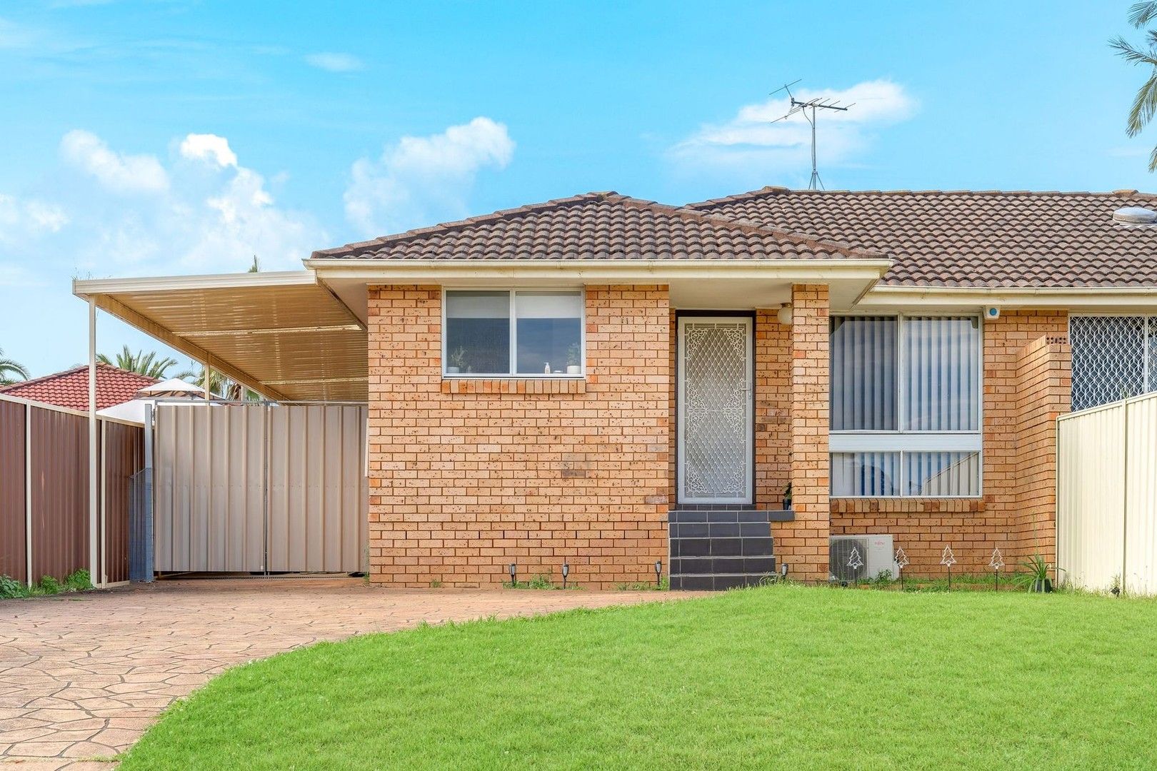 35 Cochrane Street, Minto NSW 2566, Image 0