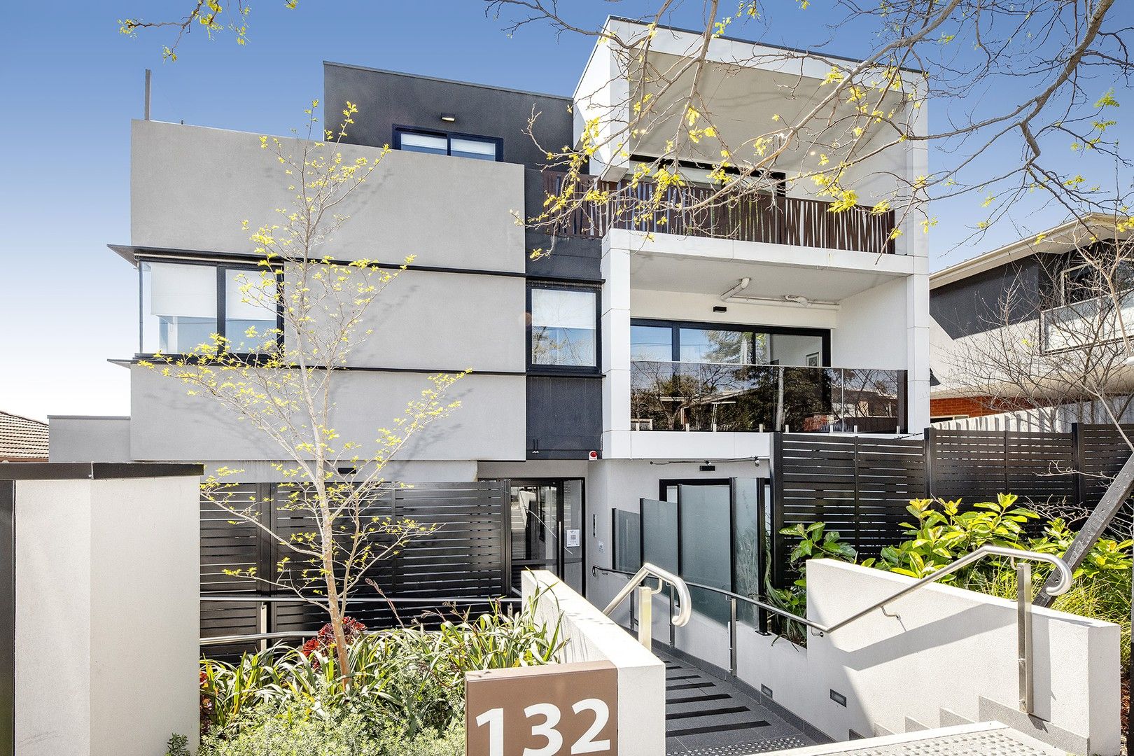 2 bedrooms Apartment / Unit / Flat in 202/132 Balaclava Road CAULFIELD NORTH VIC, 3161