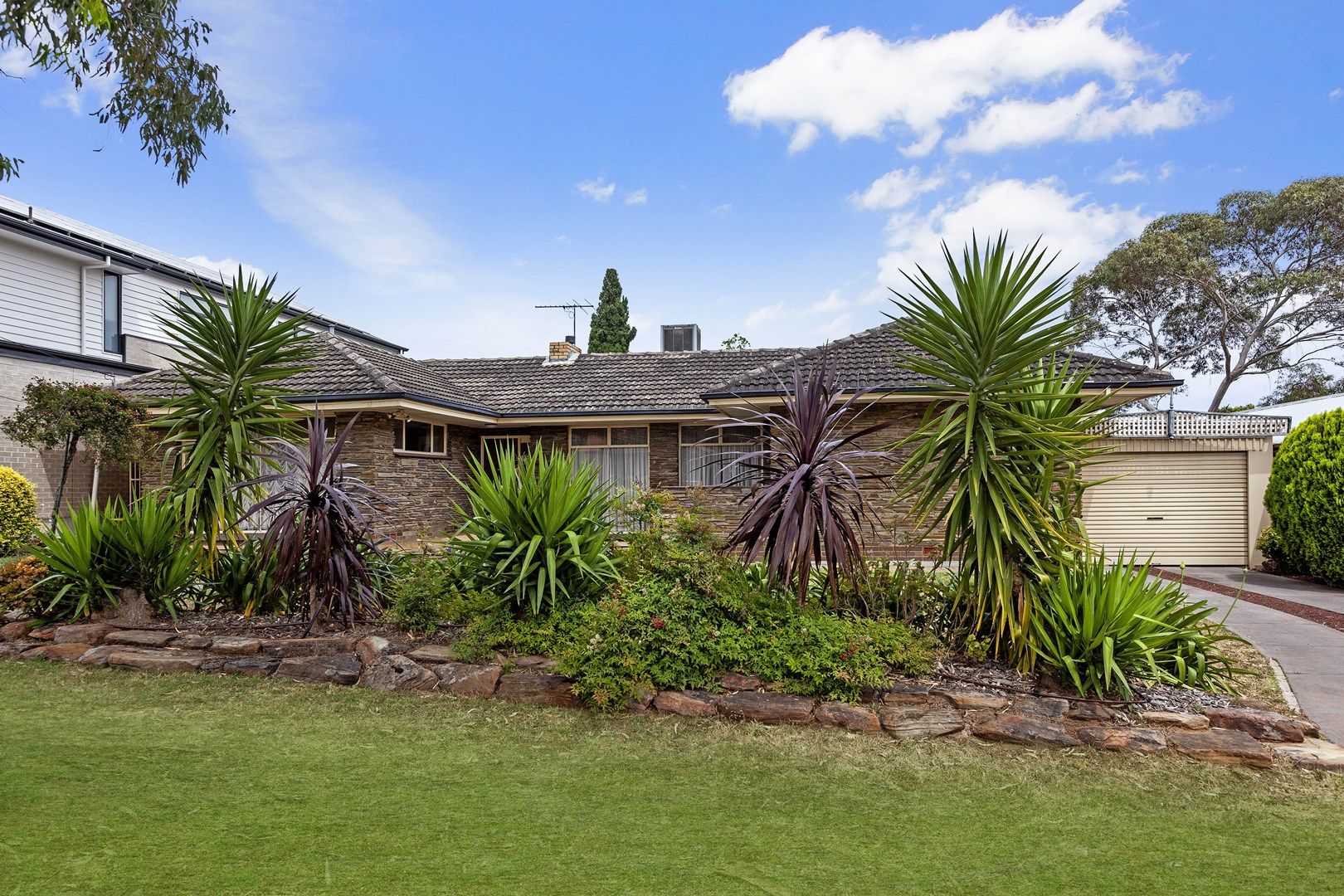 24 Mcarthur Avenue, Rostrevor SA 5073, Image 0