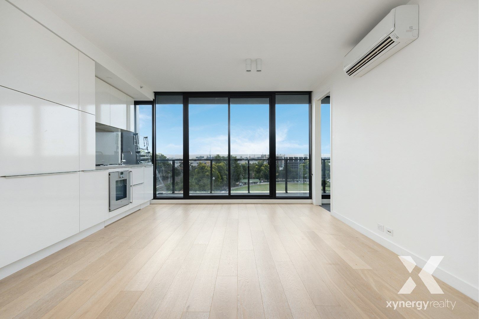 2 bedrooms Apartment / Unit / Flat in 703/18 Yarra Street SOUTH YARRA VIC, 3141