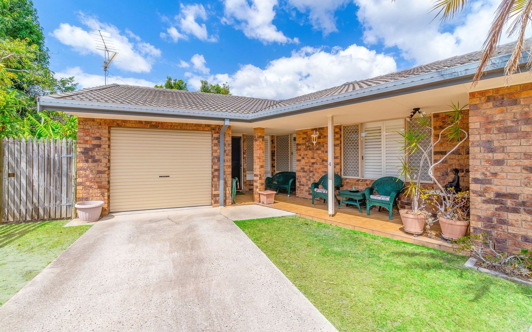 4/4 Toona Place, Yamba NSW 2464, Image 1