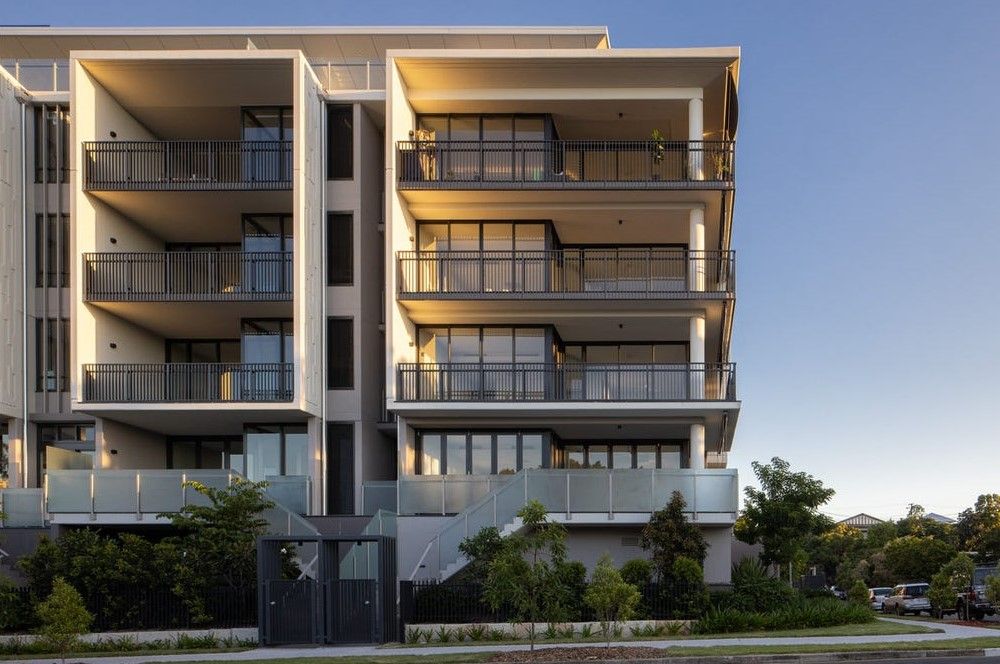 3 bedrooms Apartment / Unit / Flat in 102/8 Colton St HIGHGATE HILL QLD, 4101