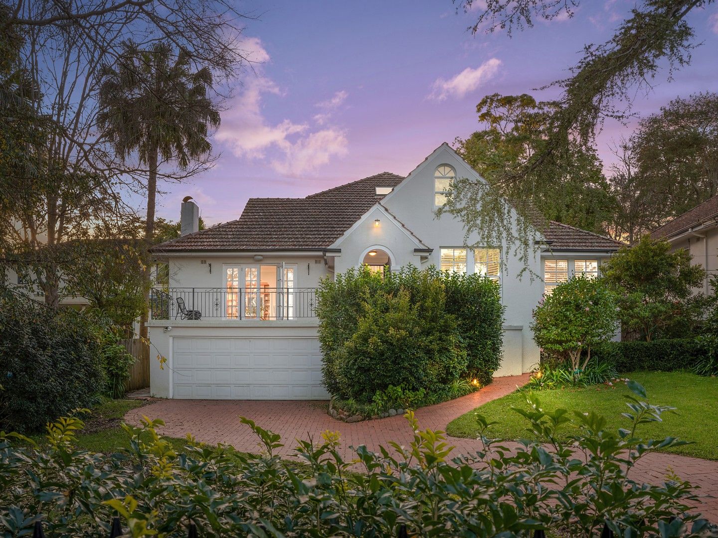 6 bedrooms House in 54 Woodlands Road EAST LINDFIELD NSW, 2070