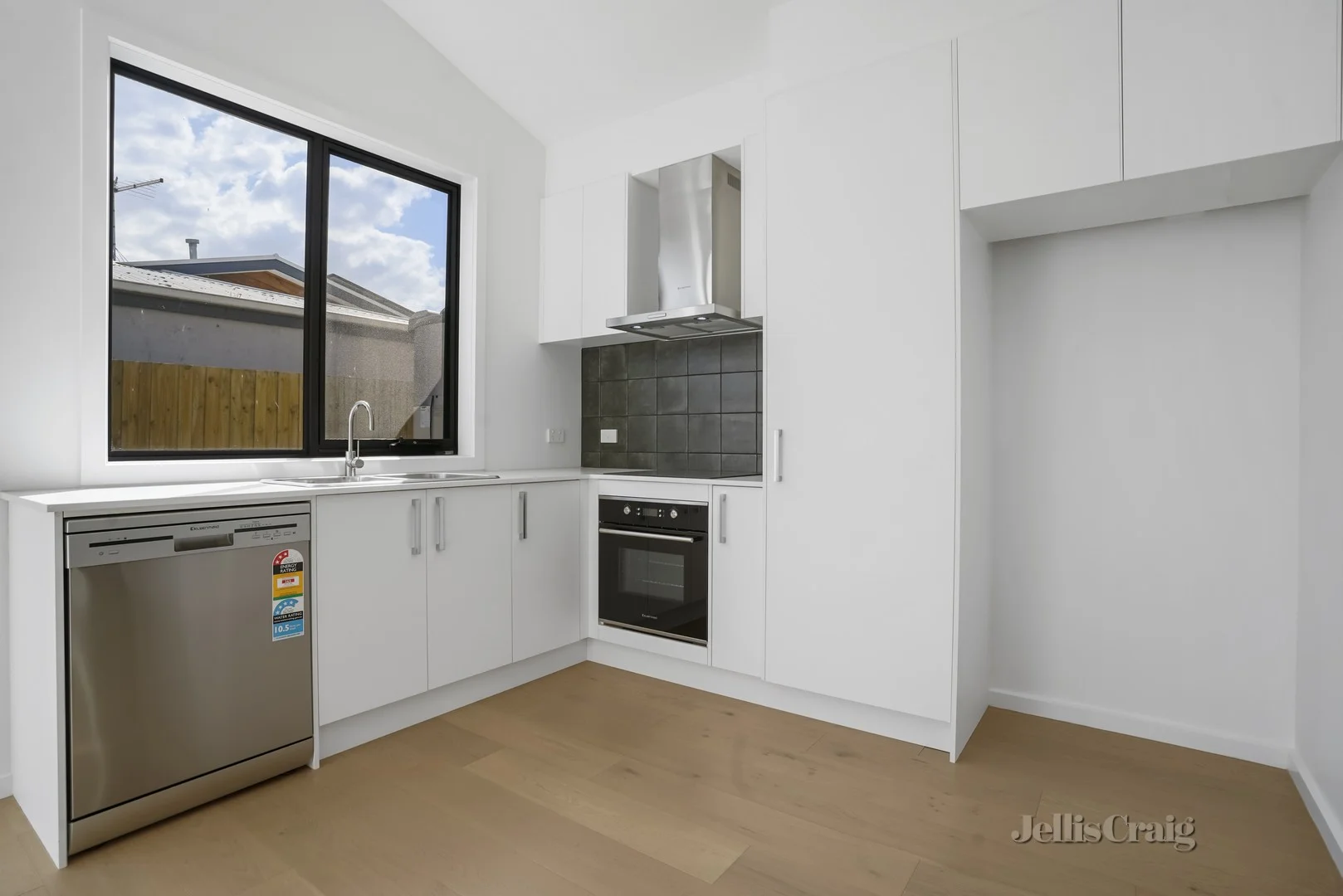 Additional image 3 of 6/24 Centenary Street, Seaford VIC 3198