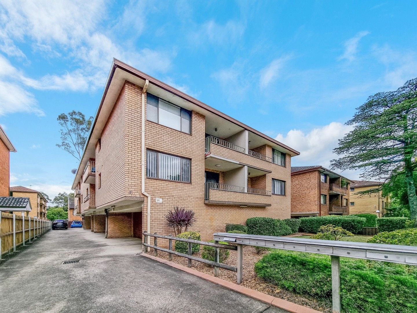 2 bedrooms Apartment / Unit / Flat in 2/21 Caroline Street WESTMEAD NSW, 2145