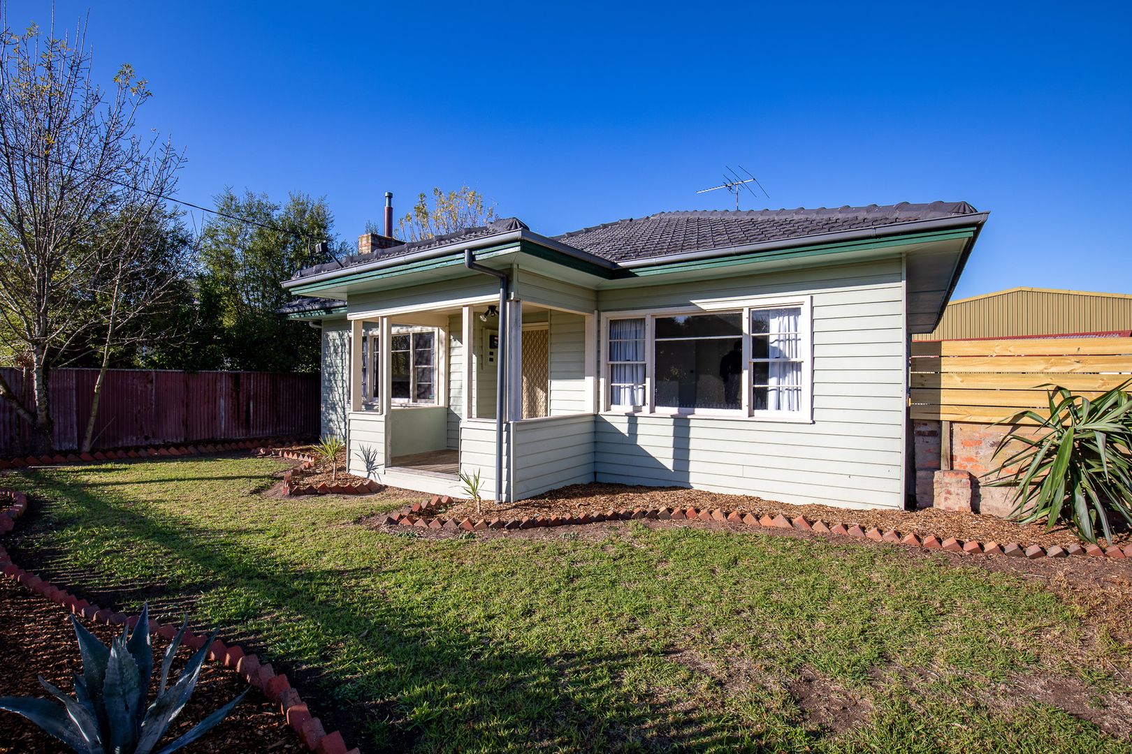 2 Fitzroy Street, Sale Property History & Address Research Domain