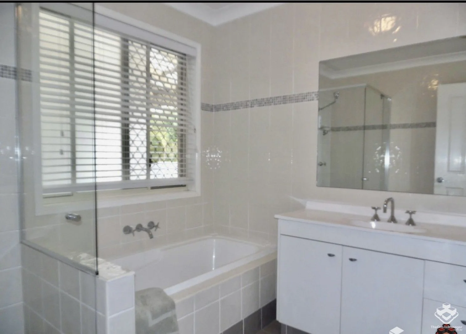 Additional image 7 of 16 Calcetto Place, Arundel QLD 4214