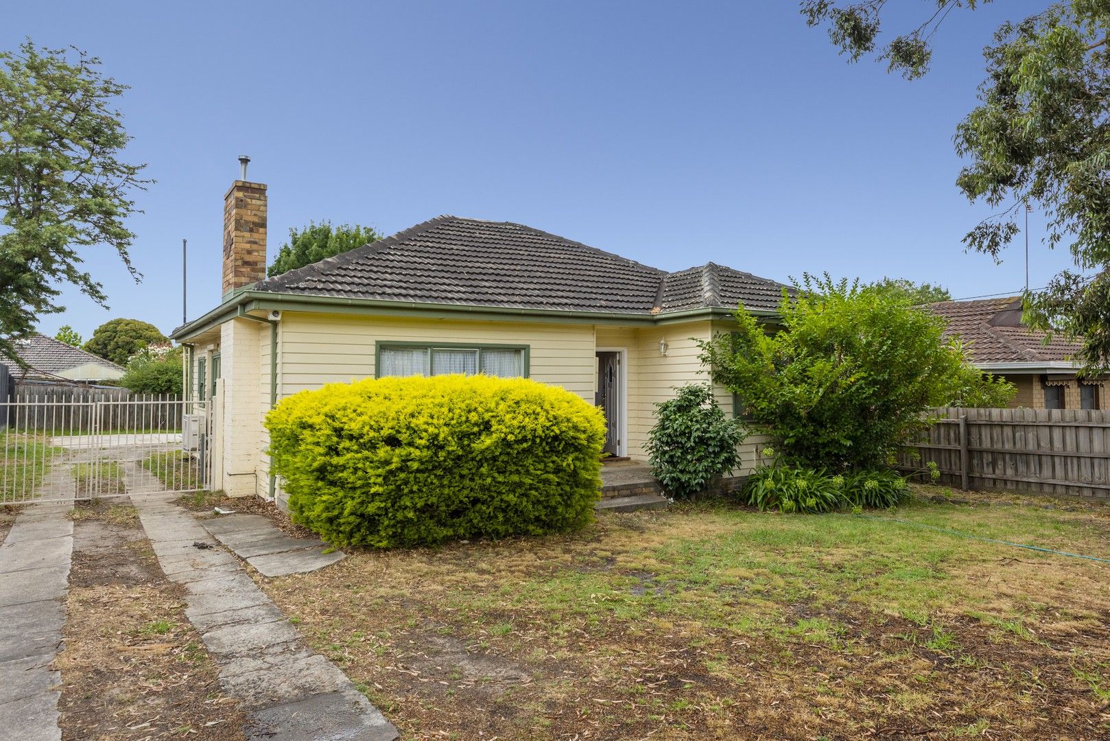 11 Sinclair Crescent, Macleod VIC 3085 House For Rent 460 Domain