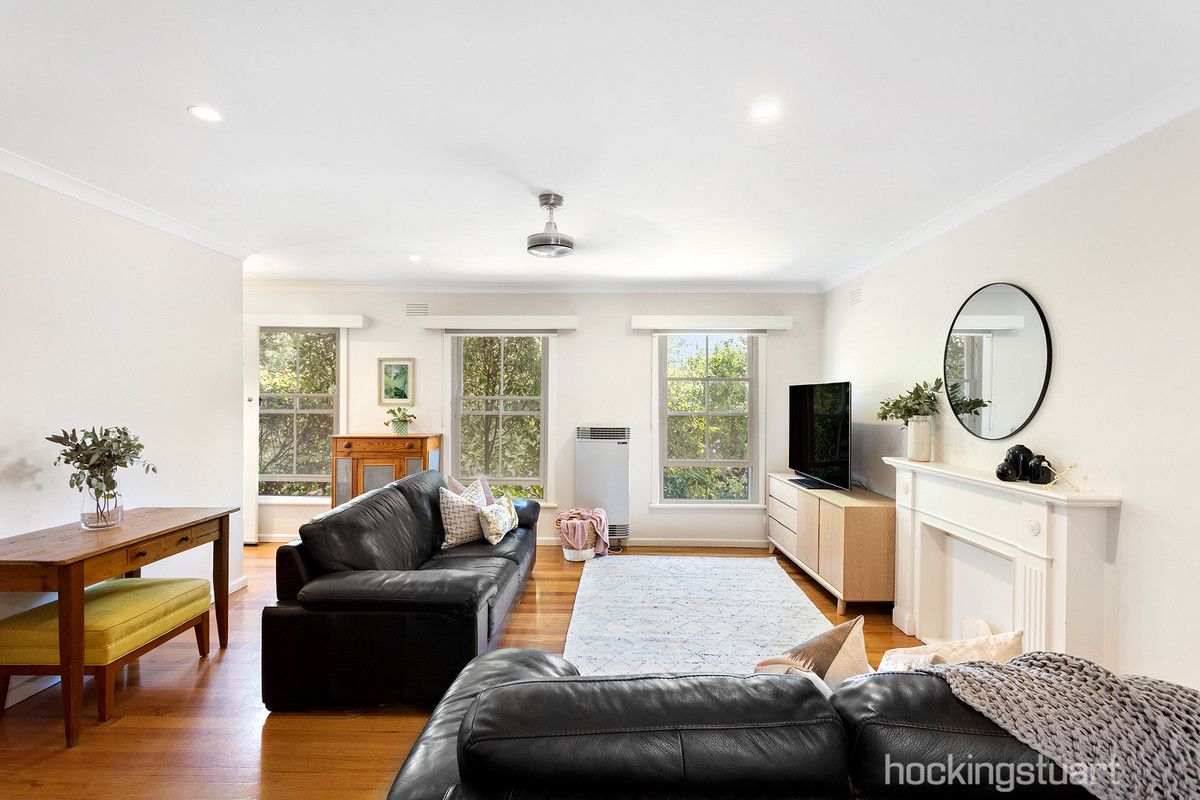 2/6 Florence Road, Surrey Hills VIC 3127, Image 1