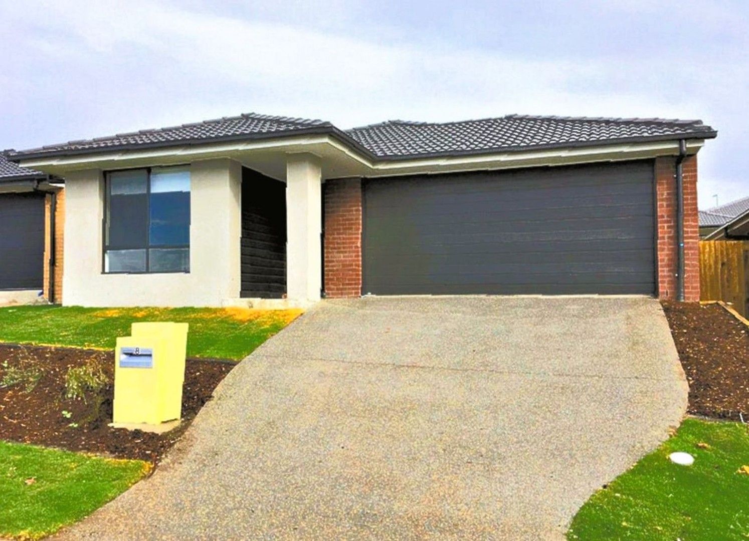 4 bedrooms House in 8 Sapphire Crescent REDBANK PLAINS QLD, 4301