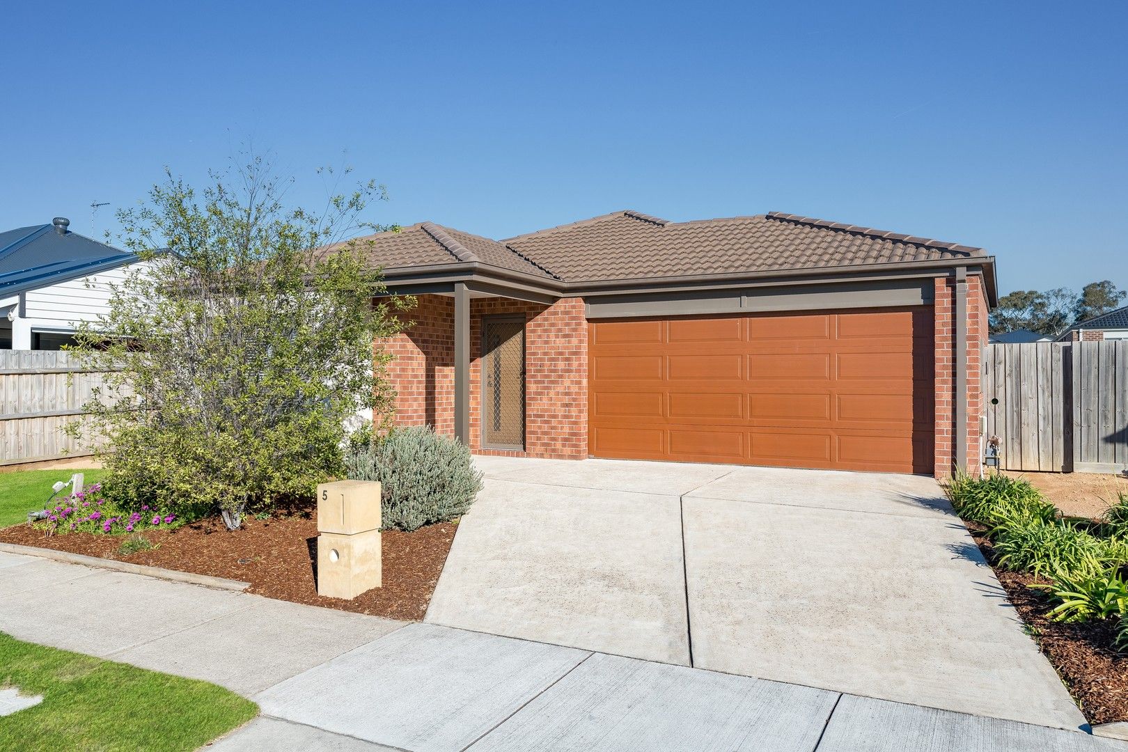 4 bedrooms House in 5 Hinterland Drive Drive CURLEWIS VIC, 3222