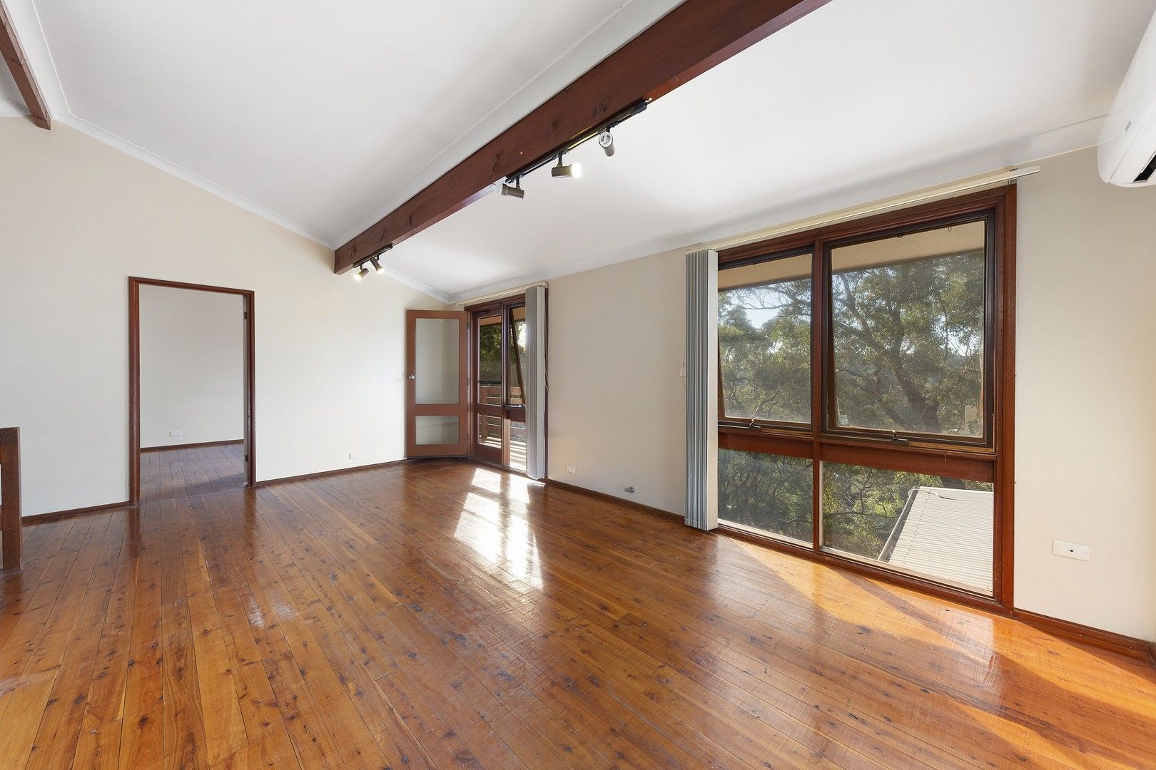 6 Garfield Place, Bonnet Bay NSW 2226, Image 0