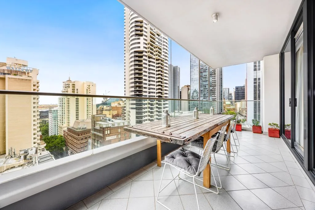 Sun-Drenched World Tower Retreat with Spectacular City Views, Sydney