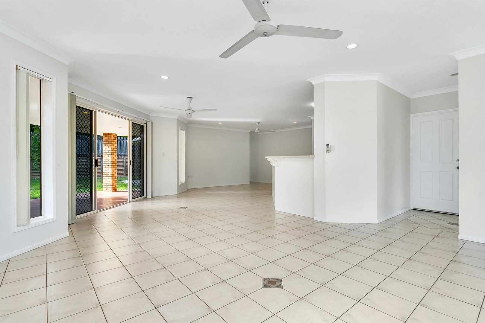 4 St Albans Close, Brinsmead QLD 4870, Image 0