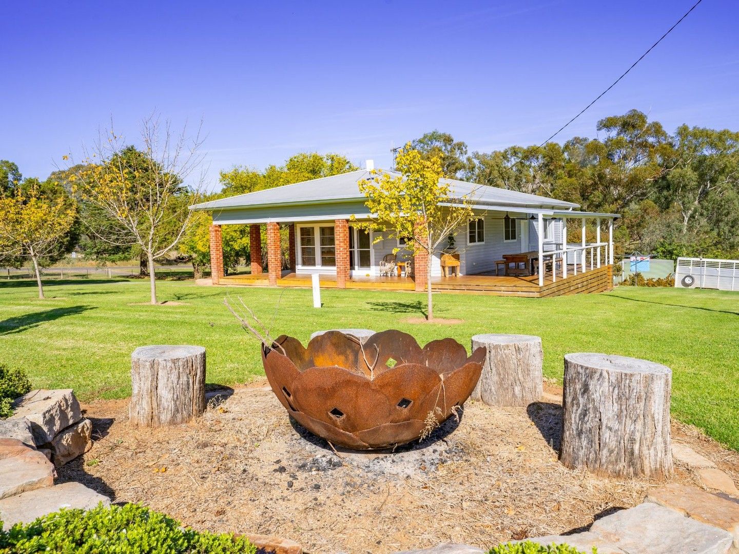 'Meadow Bank' 104 Morrison Bridge Rd, Cowra NSW 2794, Image 0