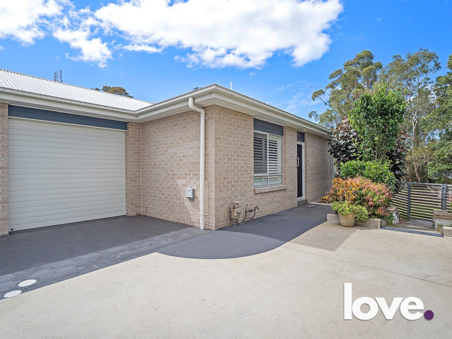 2 bedrooms Semi-Detached in 4/300 Main Road FENNELL BAY NSW, 2283
