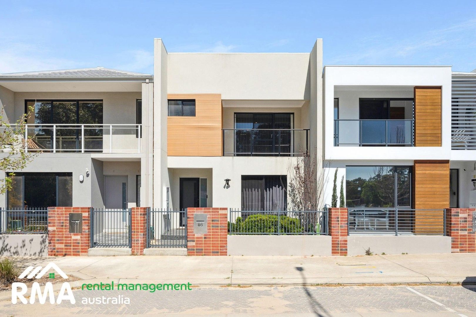 3 bedrooms House in 86 Muriel Court COCKBURN CENTRAL WA, 6164