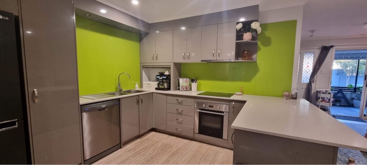 3 bedrooms House in 1/74 River Oak Drive HELENSVALE QLD, 4212