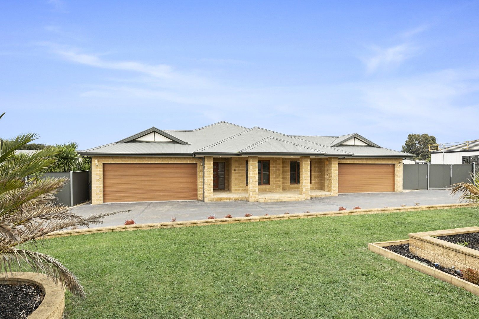 39 Highgrove Drive, Sunbury VIC 3429, Image 1