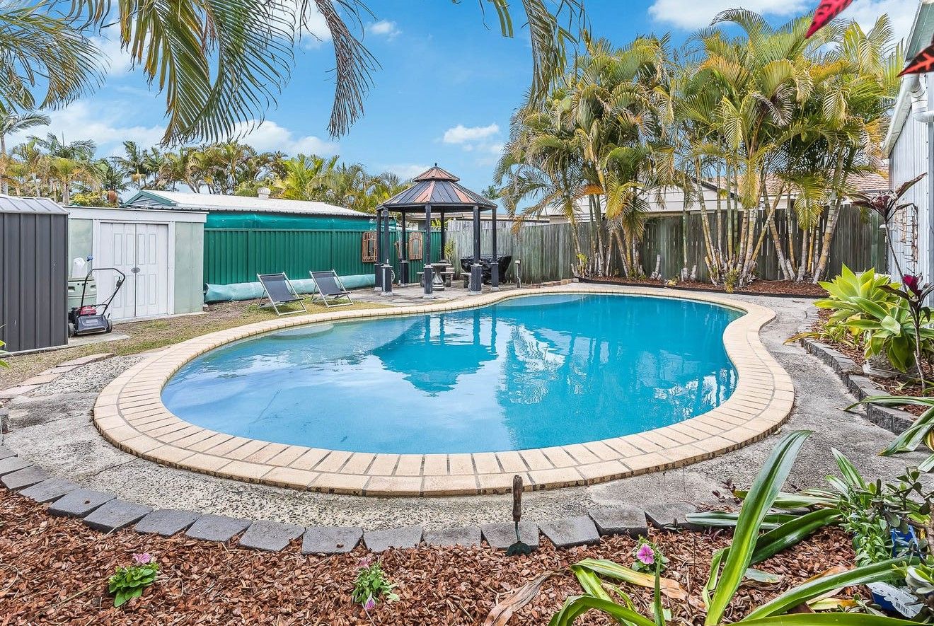 17 Henzell Street, Redcliffe QLD 4020, Image 1