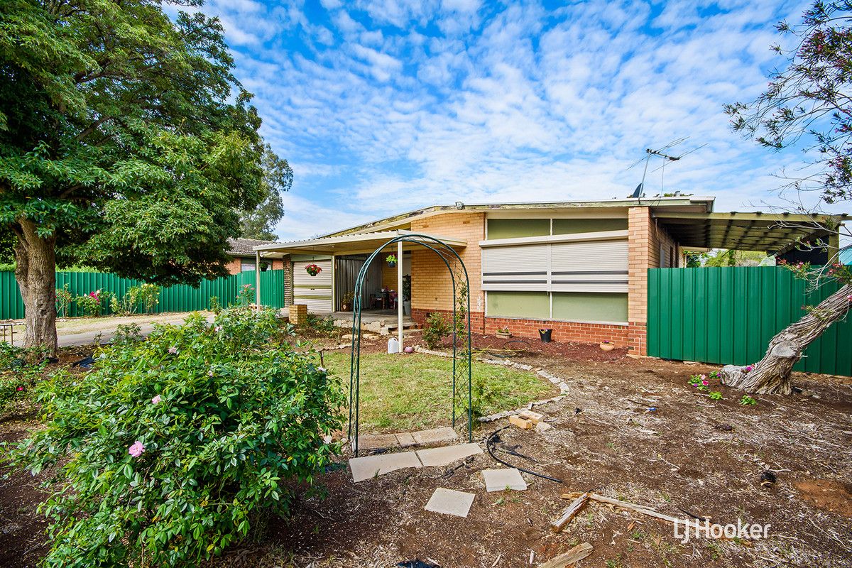 12 Parkinson Street, Elizabeth Downs SA 5113, Image 1