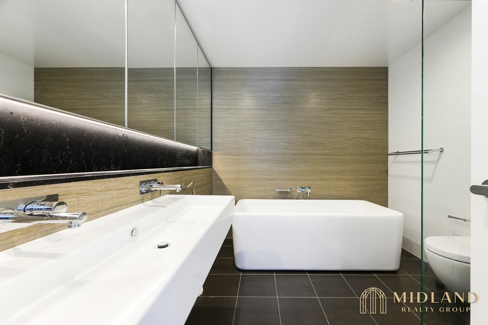 Additional image 17 of 2402/472 Pacific Highway, St Leonards NSW 2065