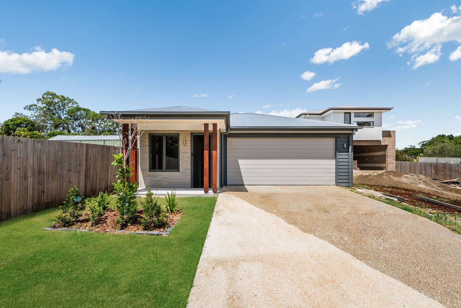 4 bedrooms House in 21C Parkway Road DAISY HILL QLD, 4127