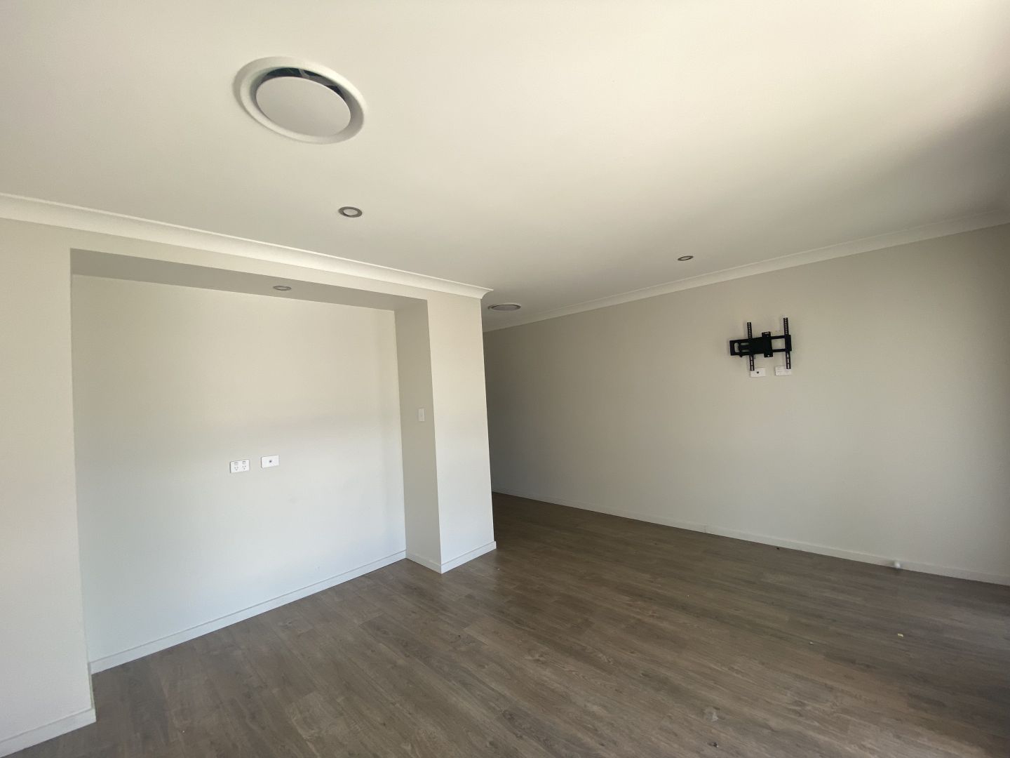 51 Broxburn Circuit, Spring Mountain QLD 4300 House For Rent 980
