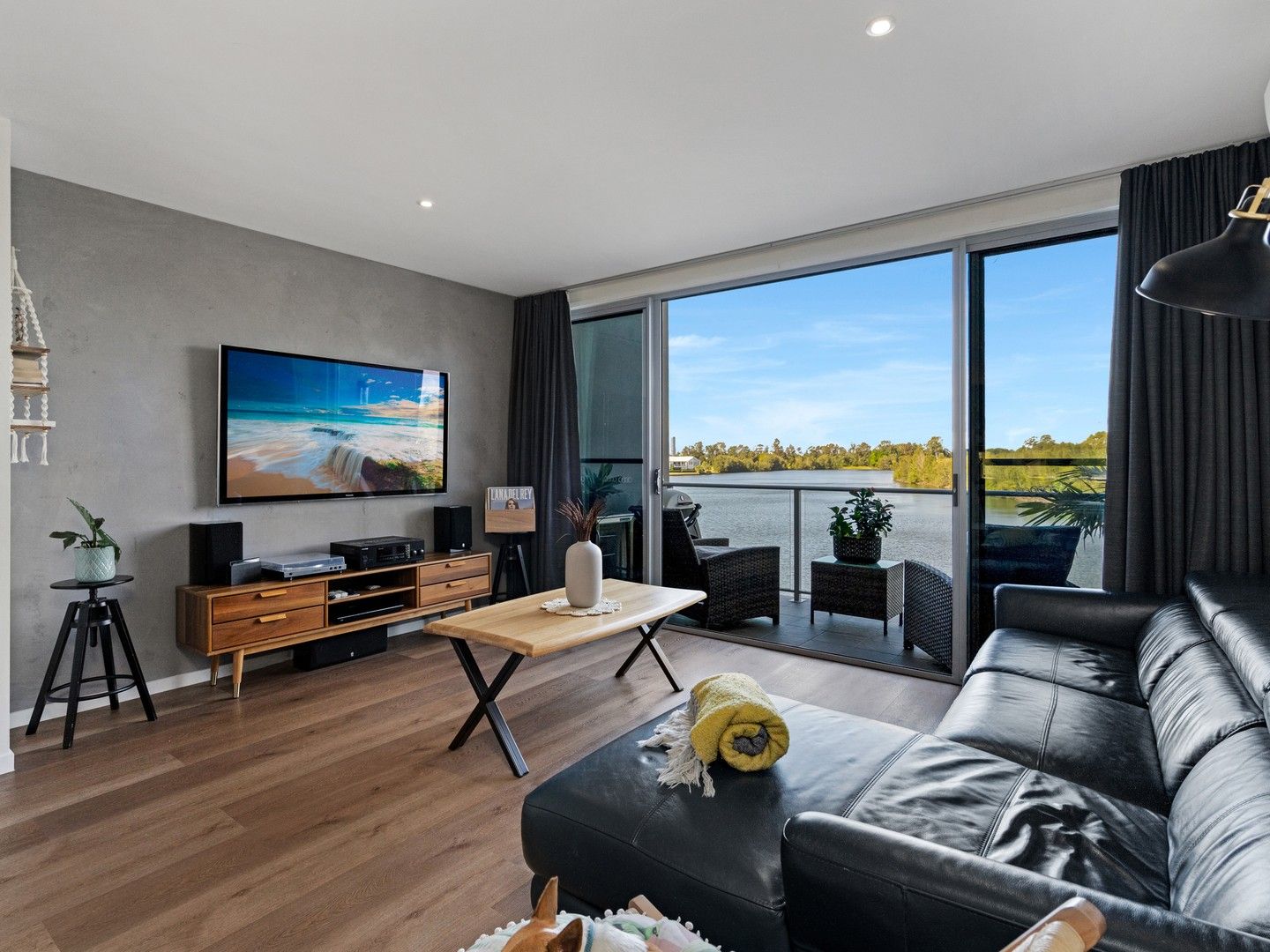 15/5036 Emerald Island Drive, Carrara QLD 4211, Image 0