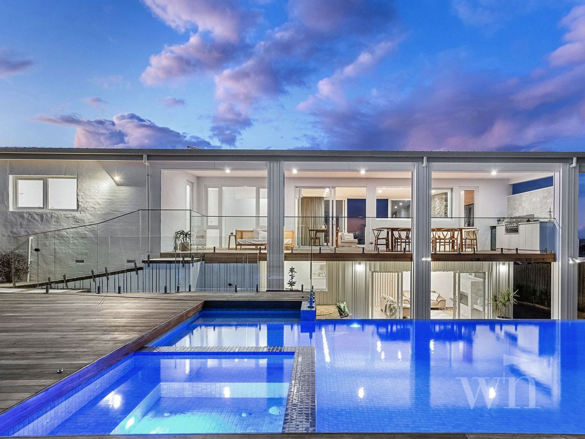 4 bedrooms House in 30 Walara Drive MOUNT MARTHA VIC, 3934