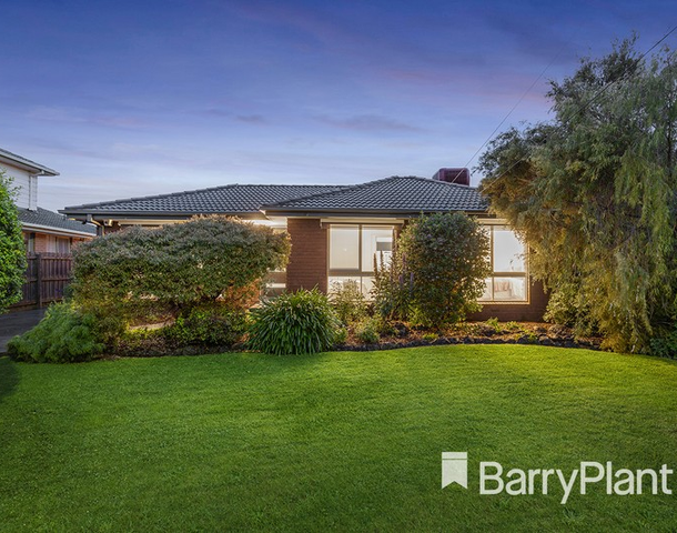 12 Parklands Avenue, Chirnside Park VIC 3116