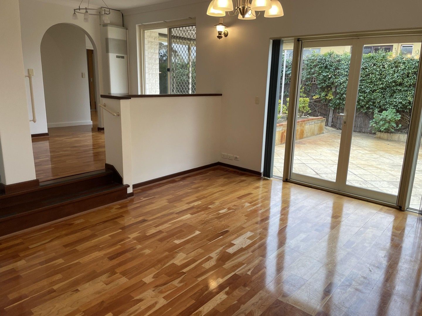 4 bedrooms House in 27 Halgania Way DUNCRAIG WA, 6023