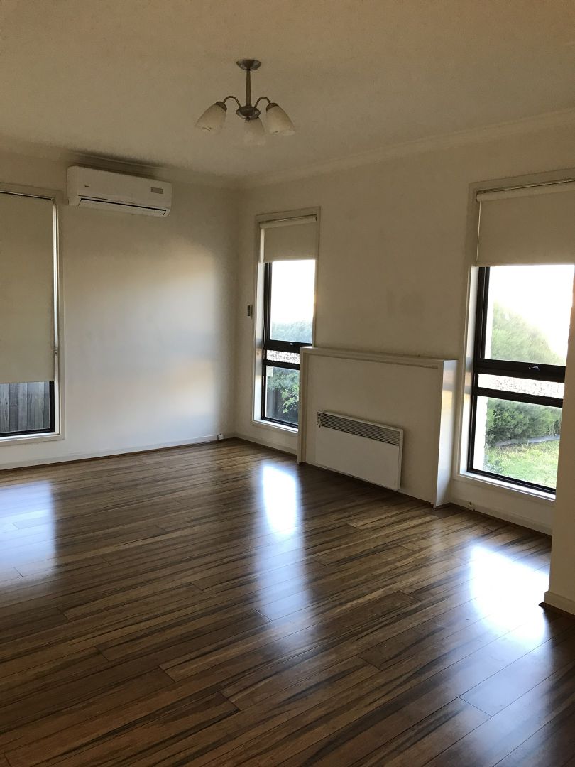 1/9 Warren Street, Thomson VIC 3219 House For Rent 395 Domain