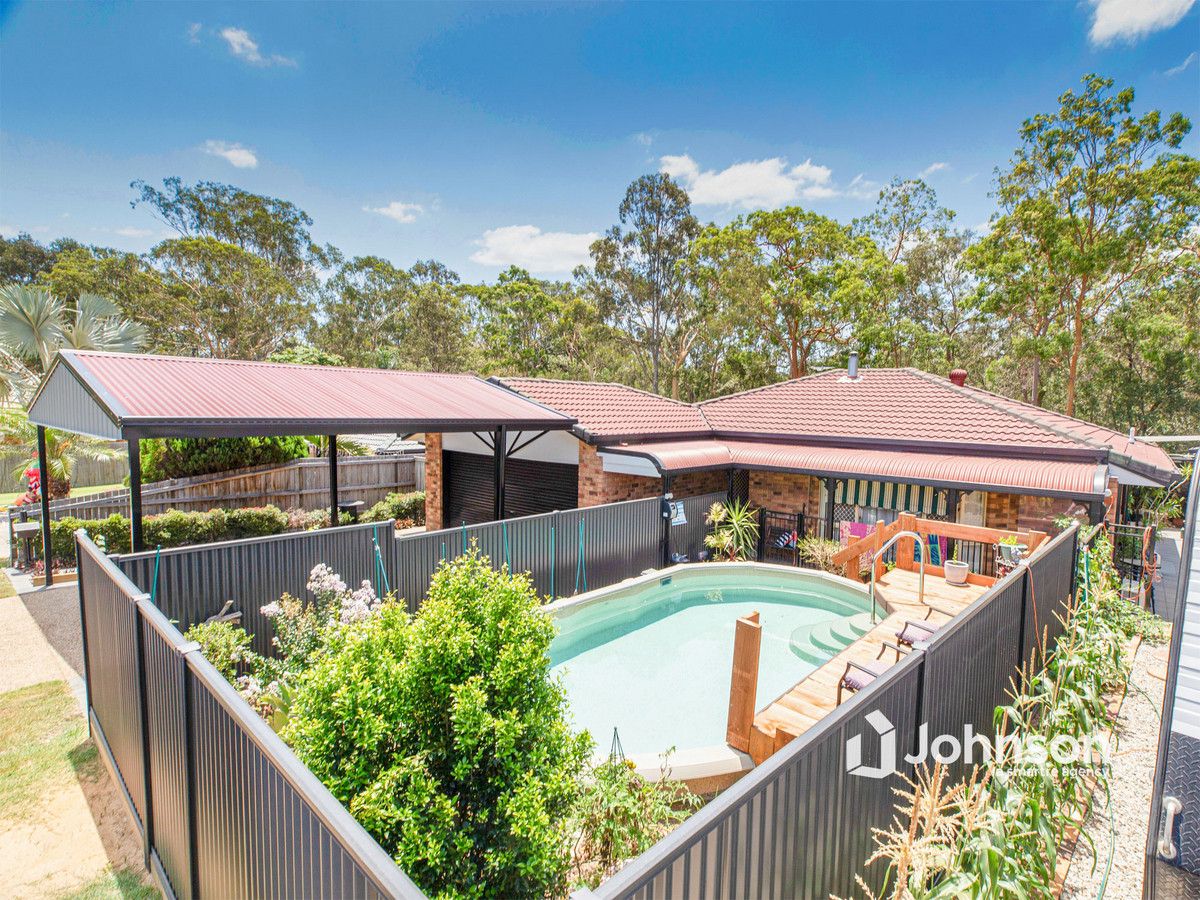 33 Saint James Circuit, Heritage Park QLD 4118