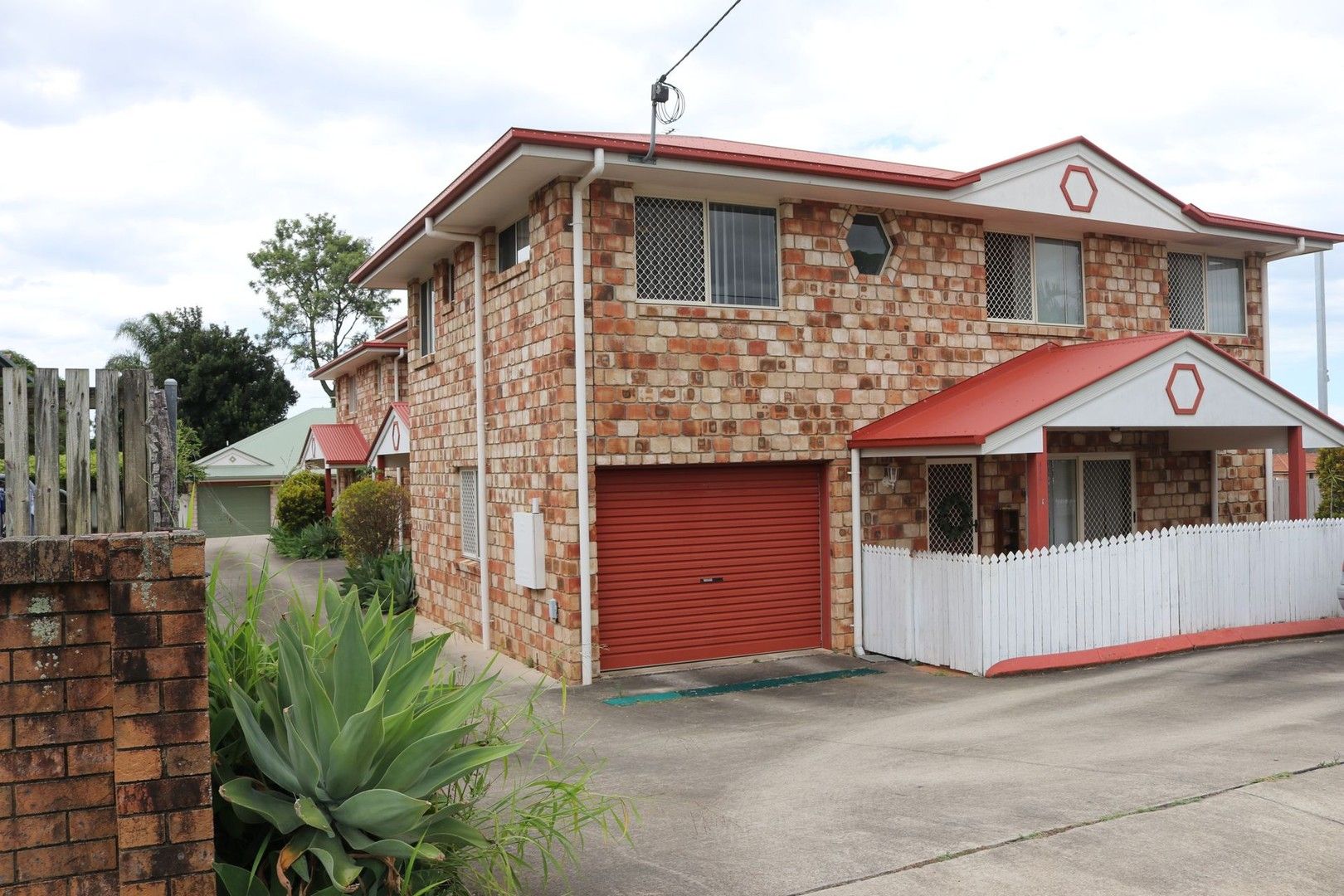 3 bedrooms Townhouse in 2/12 Slater Avenue LAWNTON QLD, 4501