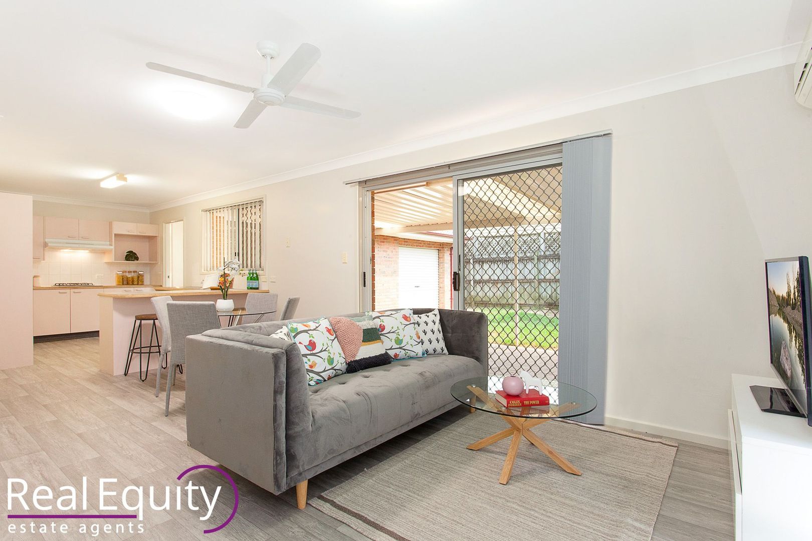 6 Beddington Court, Wattle Grove NSW 2173, Image 2