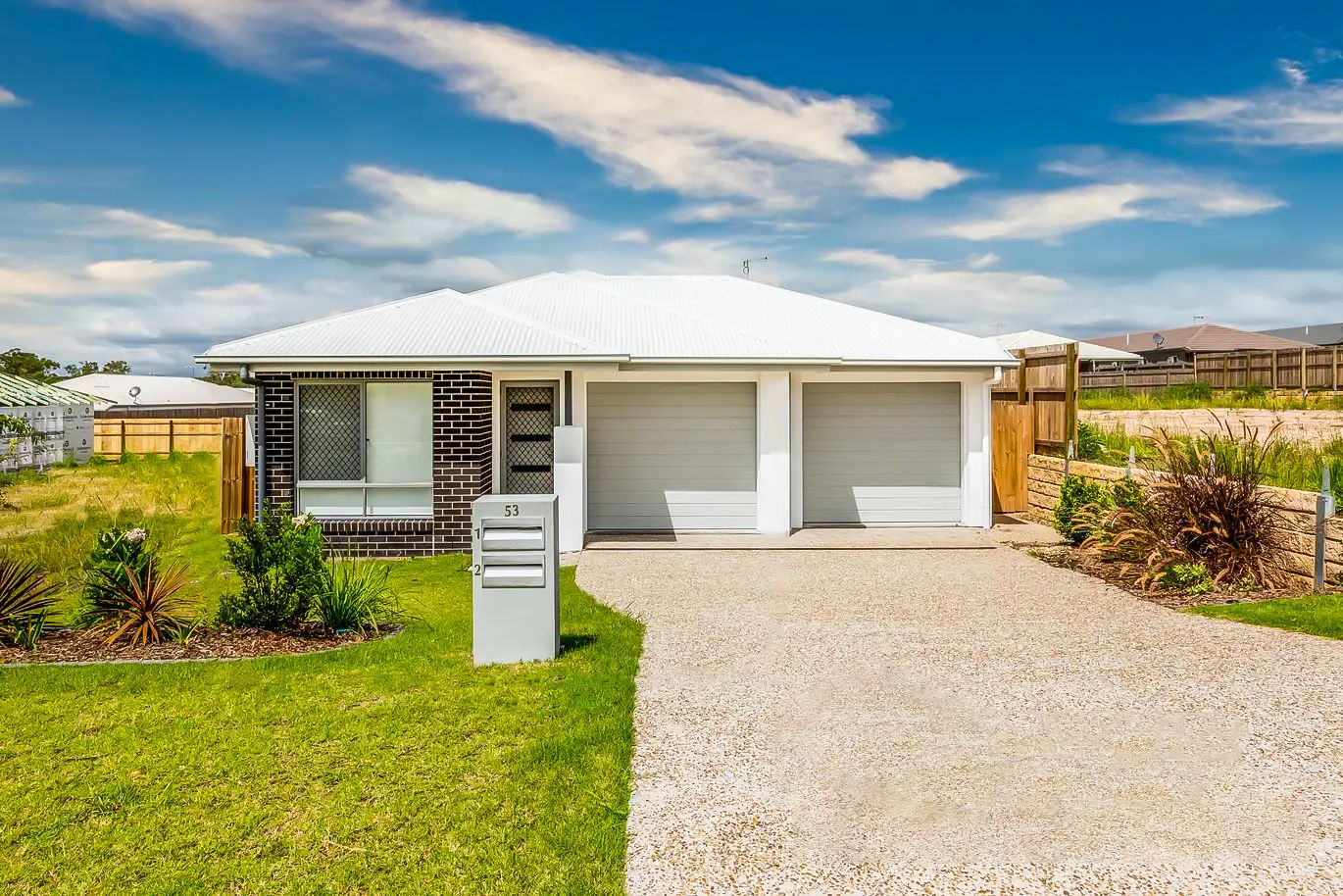 3 bedrooms House in 1/53 Rural Street PARK RIDGE QLD, 4125