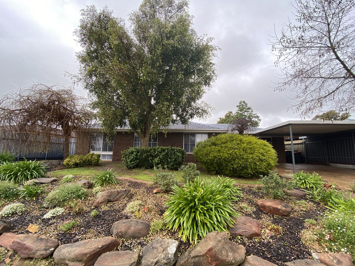 3 bedrooms House in 23 Pinda Court CRAIGMORE SA, 5114