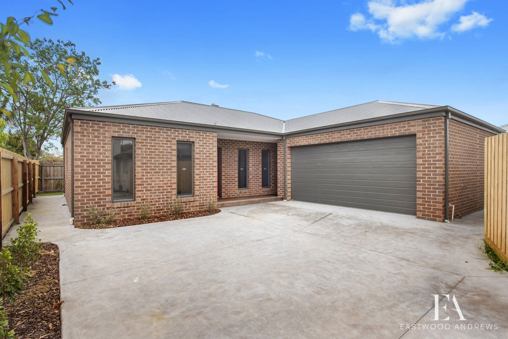 2/92 Helms Street, Newcomb VIC 3219, Image 0