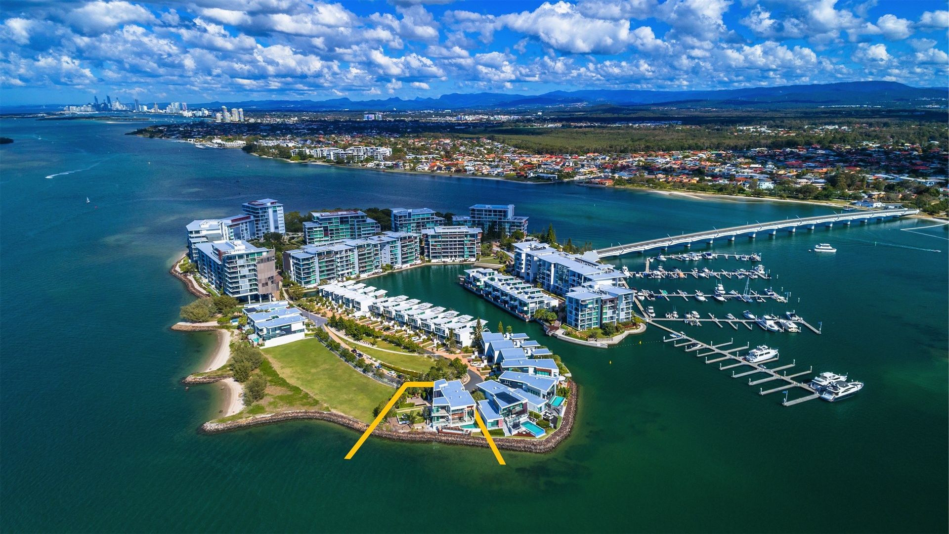 18A Ephraim Island Parade, Paradise Point QLD 4216 House For Sale