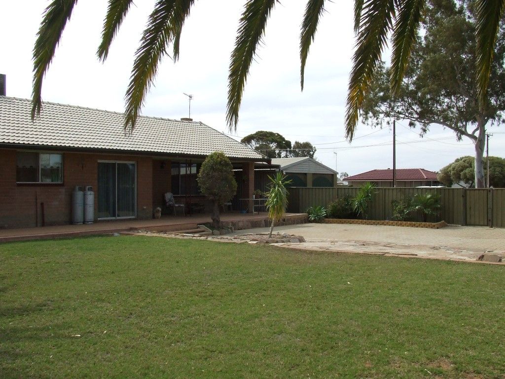 11 Engelsman Road, Stirling North SA 5710, Image 1