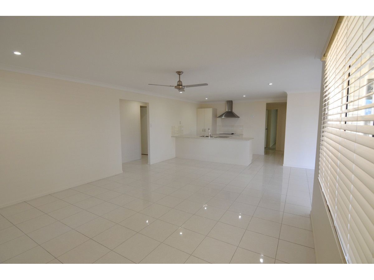117 Springfield Drive, Norman Gardens QLD 4701, Image 2
