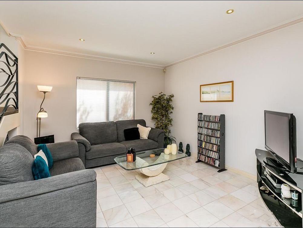 3/3 Tyler Street, Joondanna WA 6060, Image 2