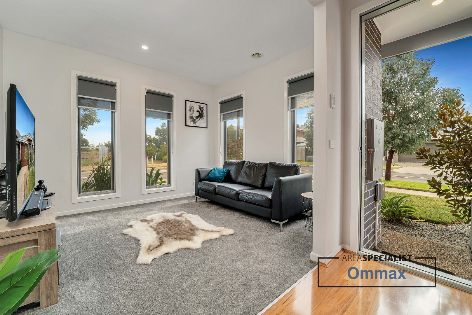 16 Tulipwood Avenue, Aintree VIC 3336, Image 2