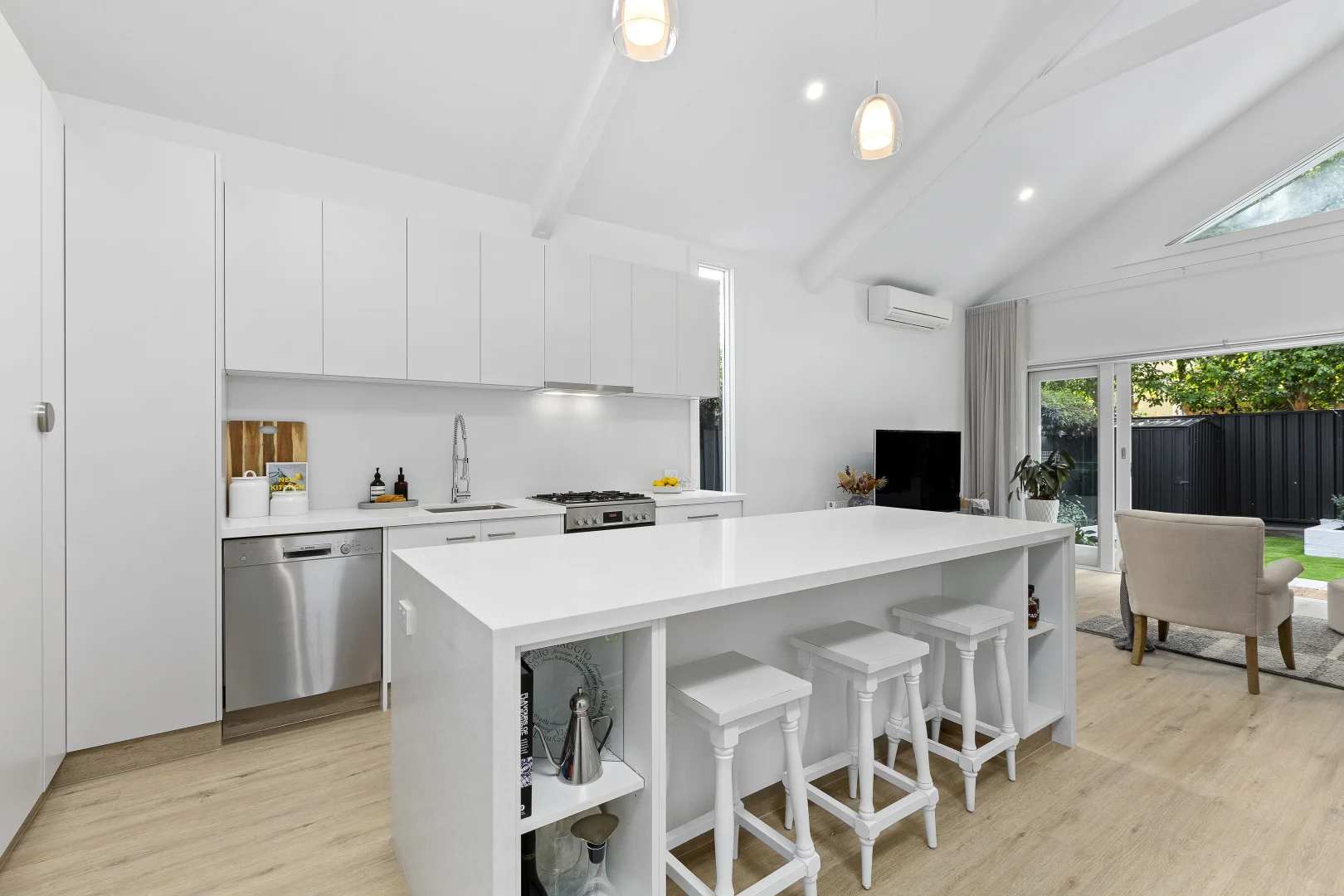 Additional image 4 of 42 Rothesay Avenue, Elwood VIC 3184