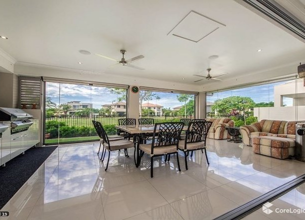 2564 Cressbrook Drive, Hope Island QLD 4212