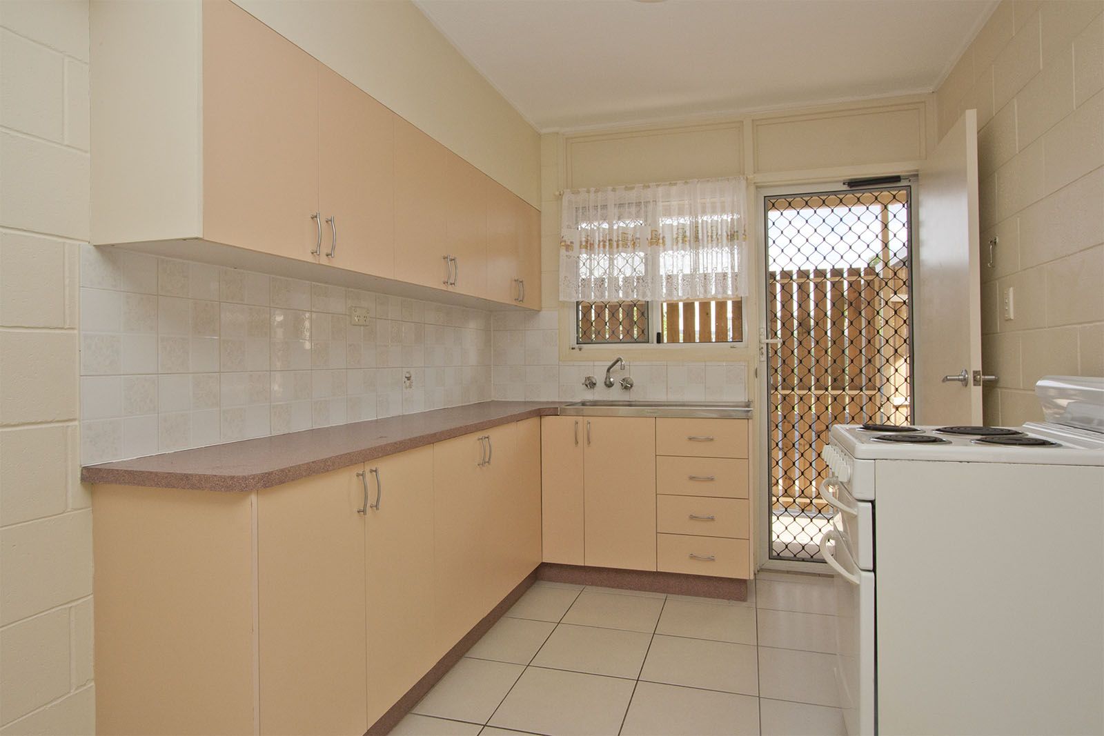 4/59 Punari St, Currajong QLD 4812, Image 2