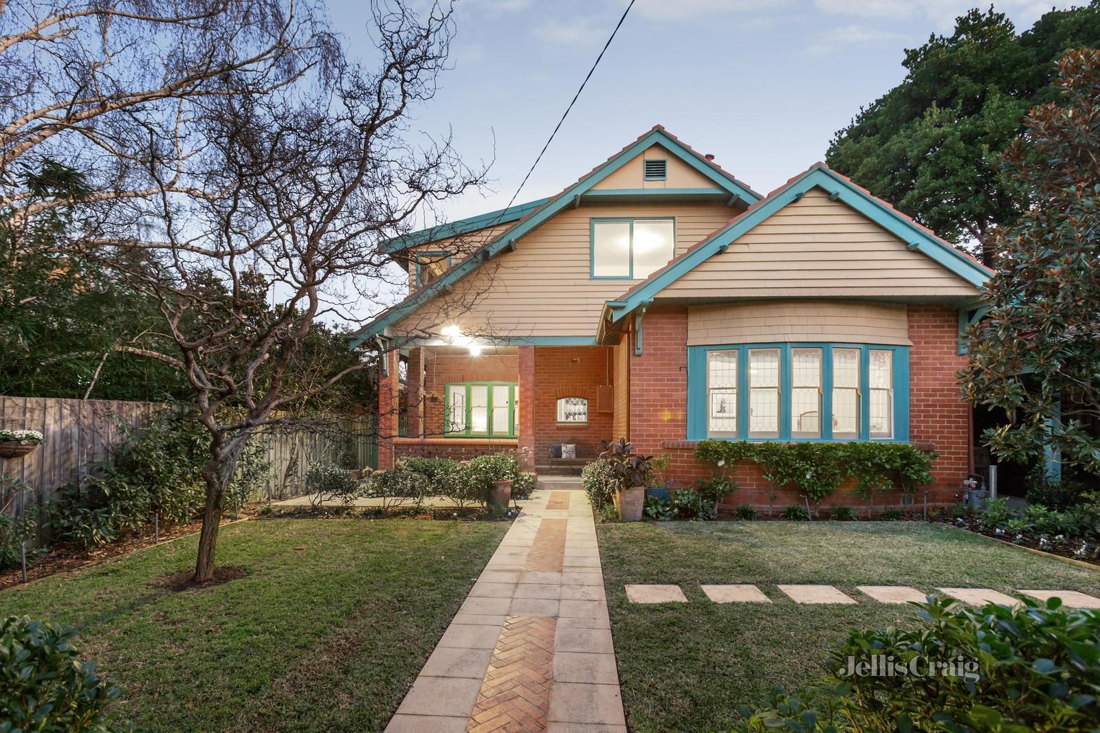 6 bedrooms House in 6 Stoke Avenue KEW VIC, 3101